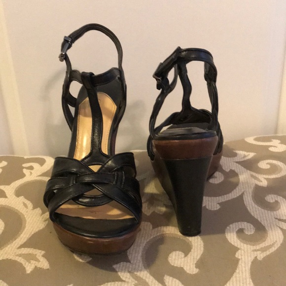 Gianni Bini Wedges - Picture 3 of 3